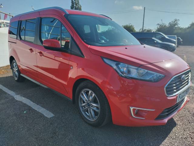 Ford Grand Tourneo Connect 1.5 EcoBlue 120 Titanium 5dr Powershift MPV Diesel Red